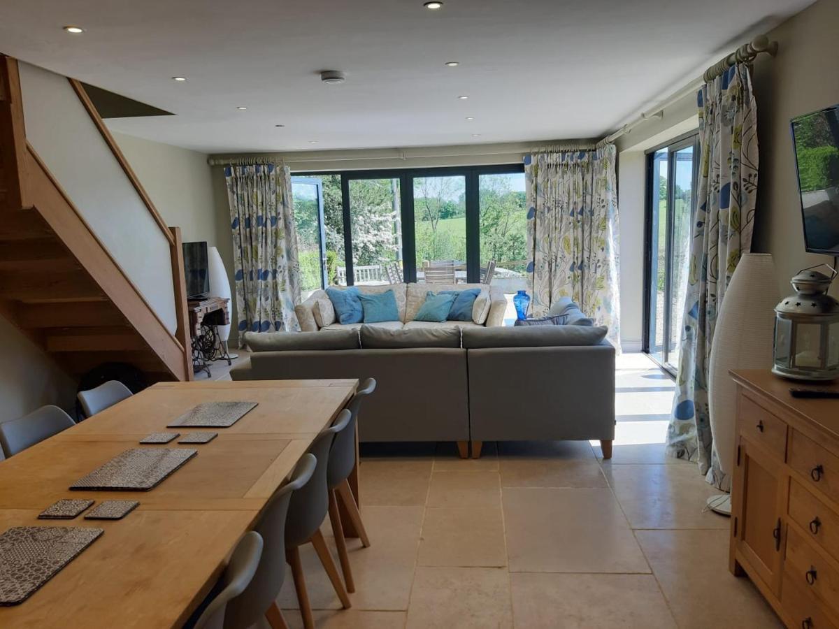 Bay Tree Cottage Accommodation Farthingstone Bagian luar foto