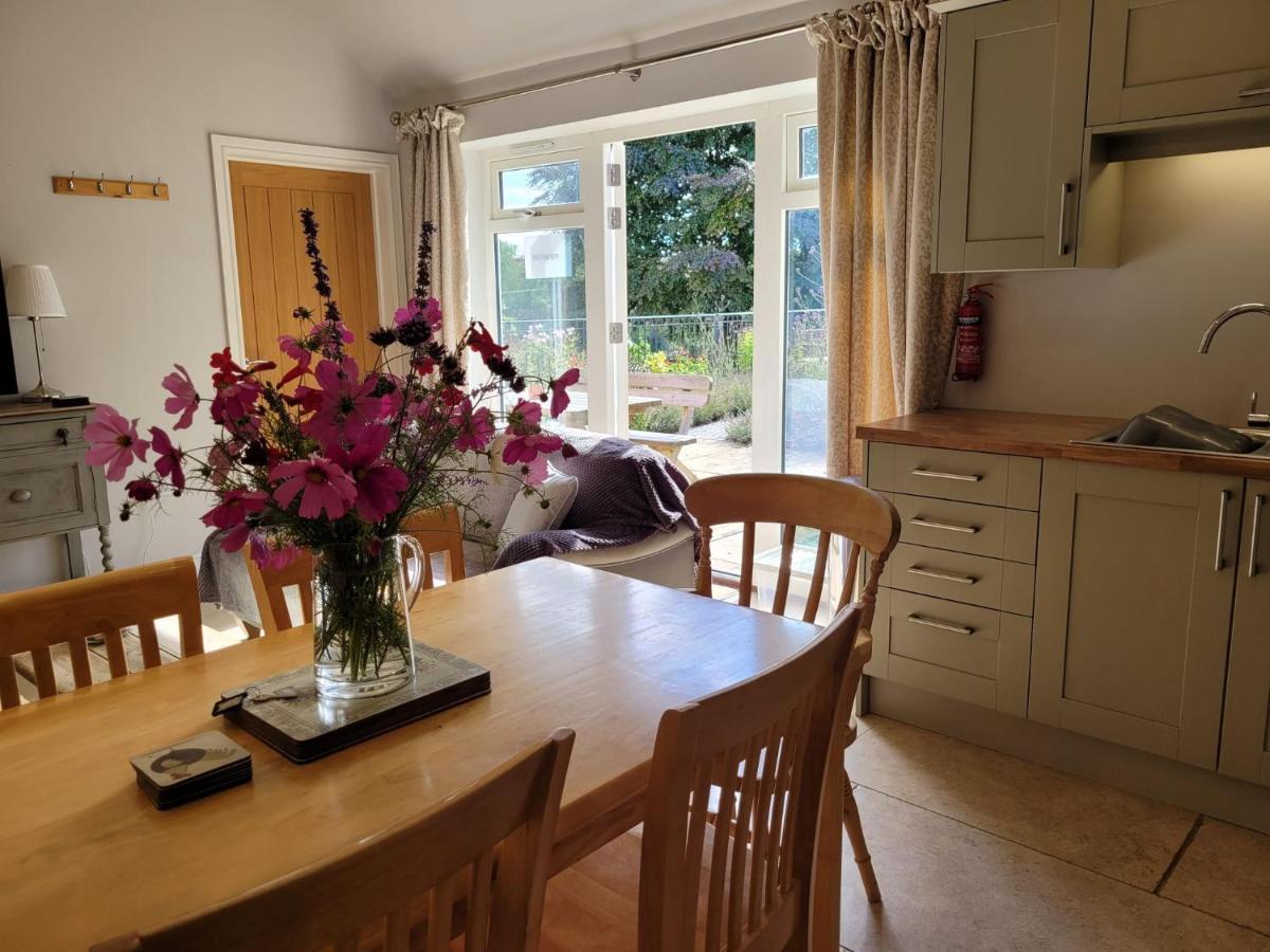 Bay Tree Cottage Accommodation Farthingstone Bagian luar foto