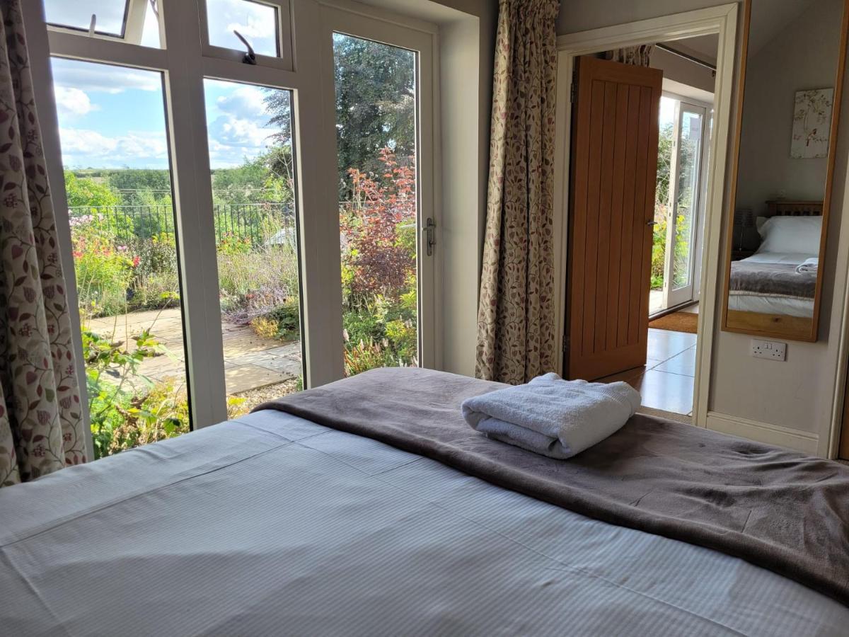 Bay Tree Cottage Accommodation Farthingstone Bagian luar foto