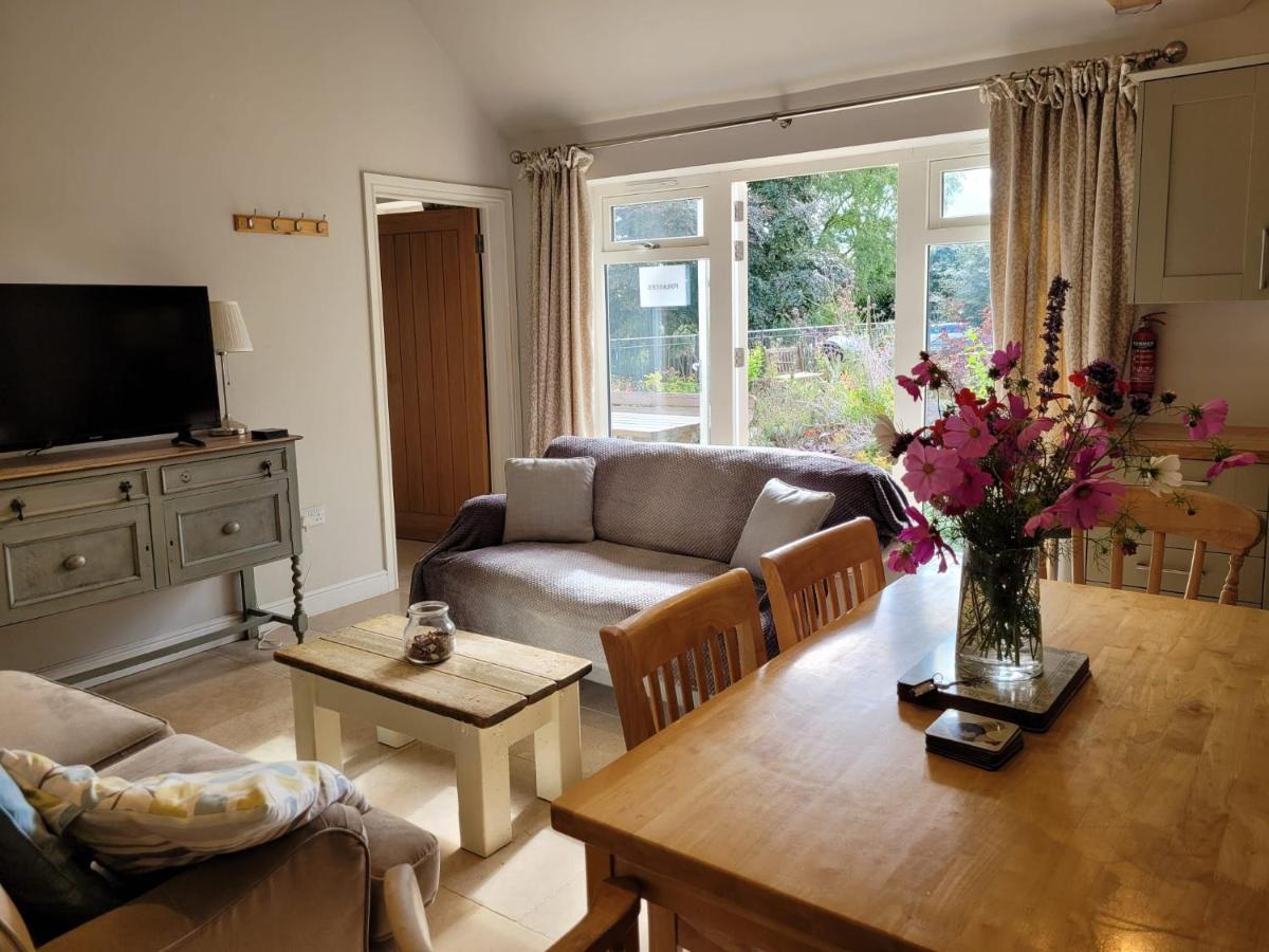 Bay Tree Cottage Accommodation Farthingstone Bagian luar foto