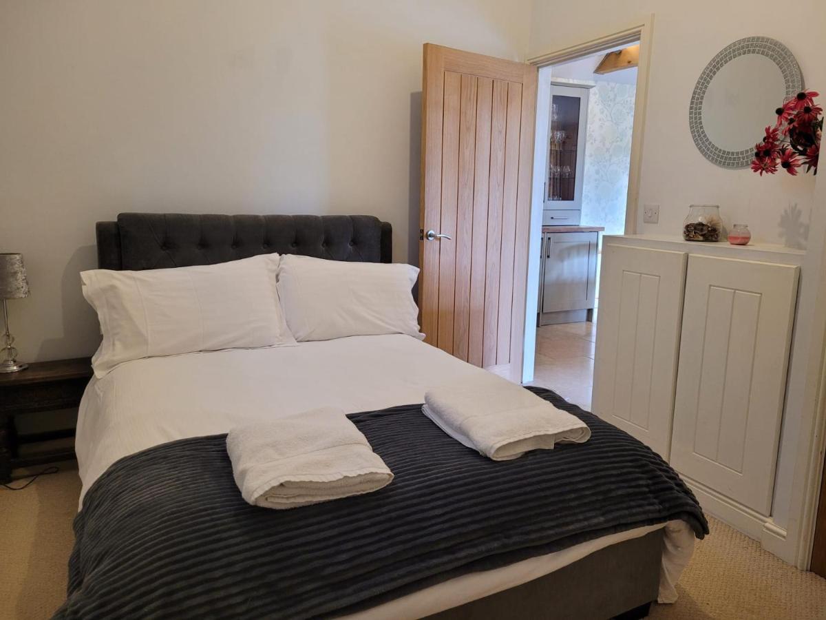 Bay Tree Cottage Accommodation Farthingstone Bagian luar foto