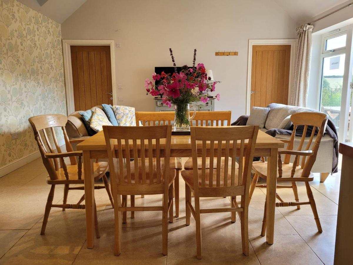 Bay Tree Cottage Accommodation Farthingstone Bagian luar foto
