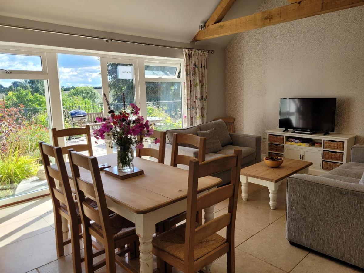 Bay Tree Cottage Accommodation Farthingstone Bagian luar foto