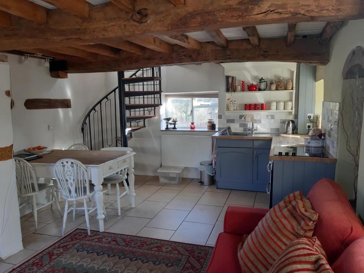 Bay Tree Cottage Accommodation Farthingstone Bagian luar foto